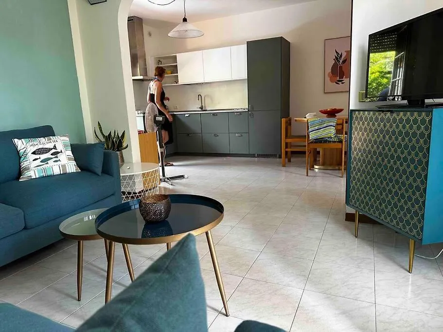 Holiday home Casagio - Villetta Su Due Piani Lido di Camaiore